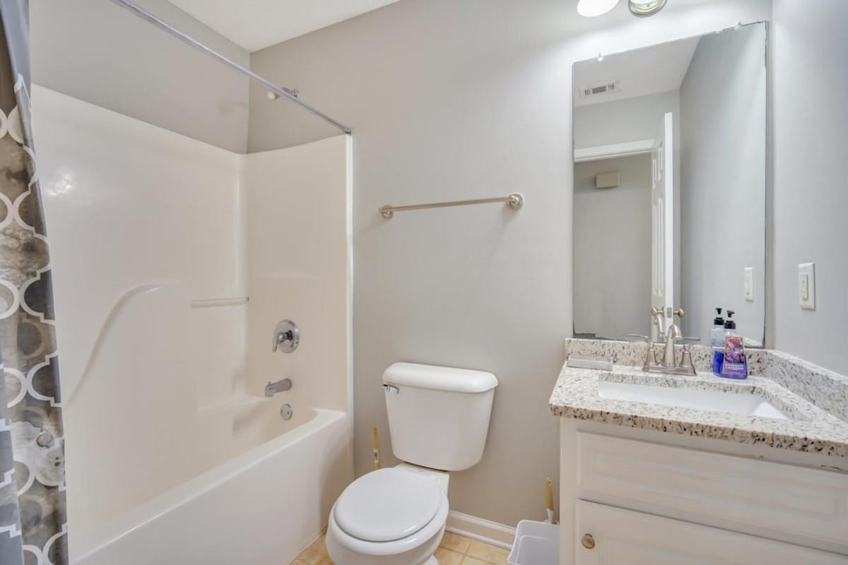 Charming Gray Home- 5 Mins From Gsu! Statesboro Eksteriør bilde