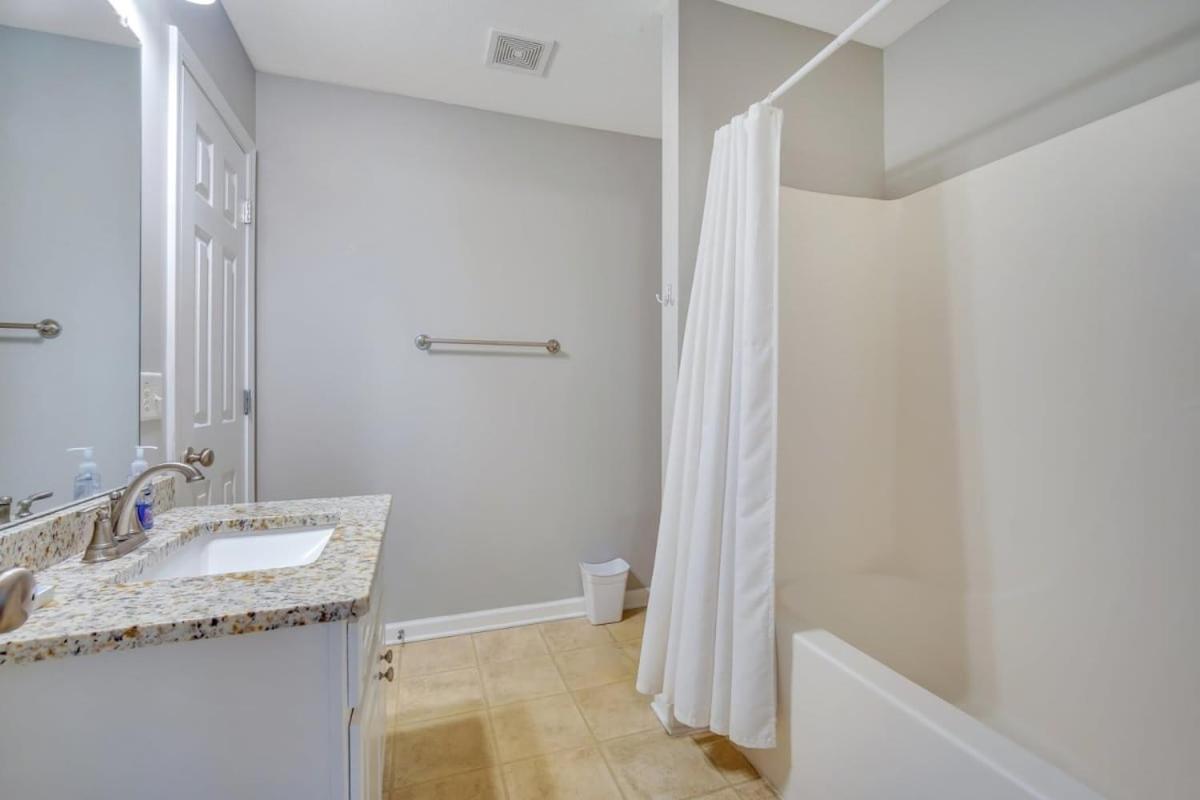 Charming Gray Home- 5 Mins From Gsu! Statesboro Eksteriør bilde