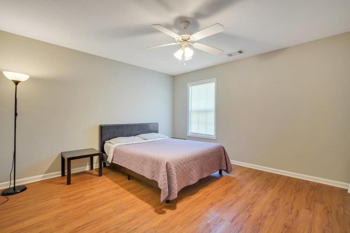 Charming Gray Home- 5 Mins From Gsu! Statesboro Eksteriør bilde