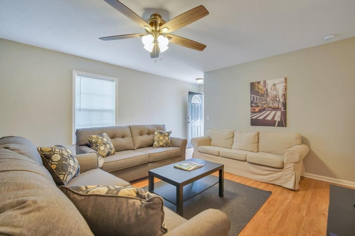Charming Gray Home- 5 Mins From Gsu! Statesboro Eksteriør bilde