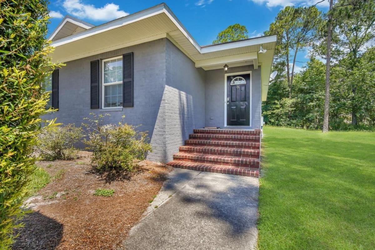 Charming Gray Home- 5 Mins From Gsu! Statesboro Eksteriør bilde